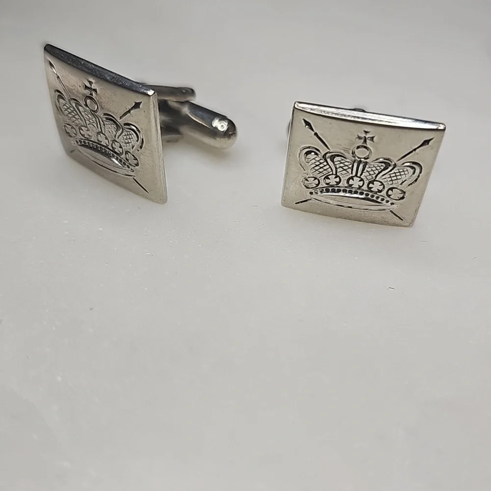 Vintage Silvertone Crown Cufflinks